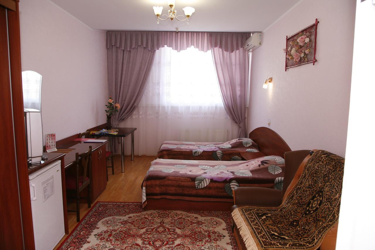 Anzhelina Hotel Kherson Exterior photo